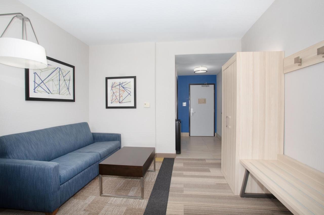 Holiday Inn Express & Suites Phoenix Glendale Dist By Ihg Δωμάτιο φωτογραφία