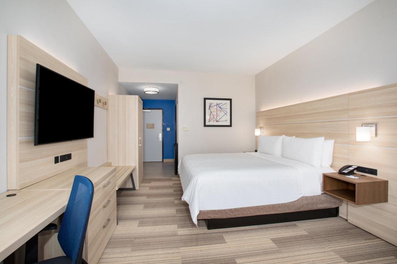 Holiday Inn Express & Suites Phoenix Glendale Dist By Ihg Εξωτερικό φωτογραφία