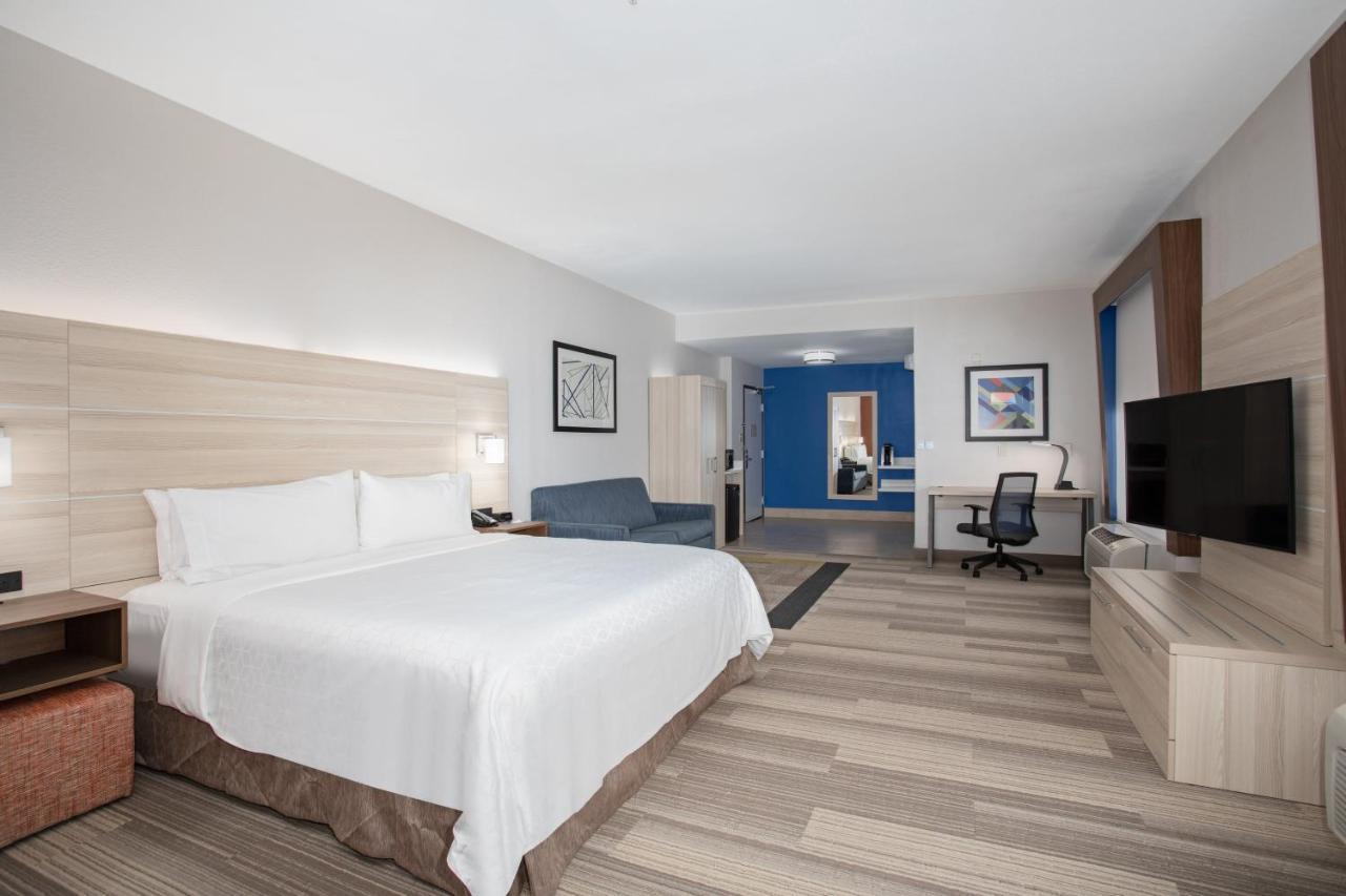 Holiday Inn Express & Suites Phoenix Glendale Dist By Ihg Δωμάτιο φωτογραφία