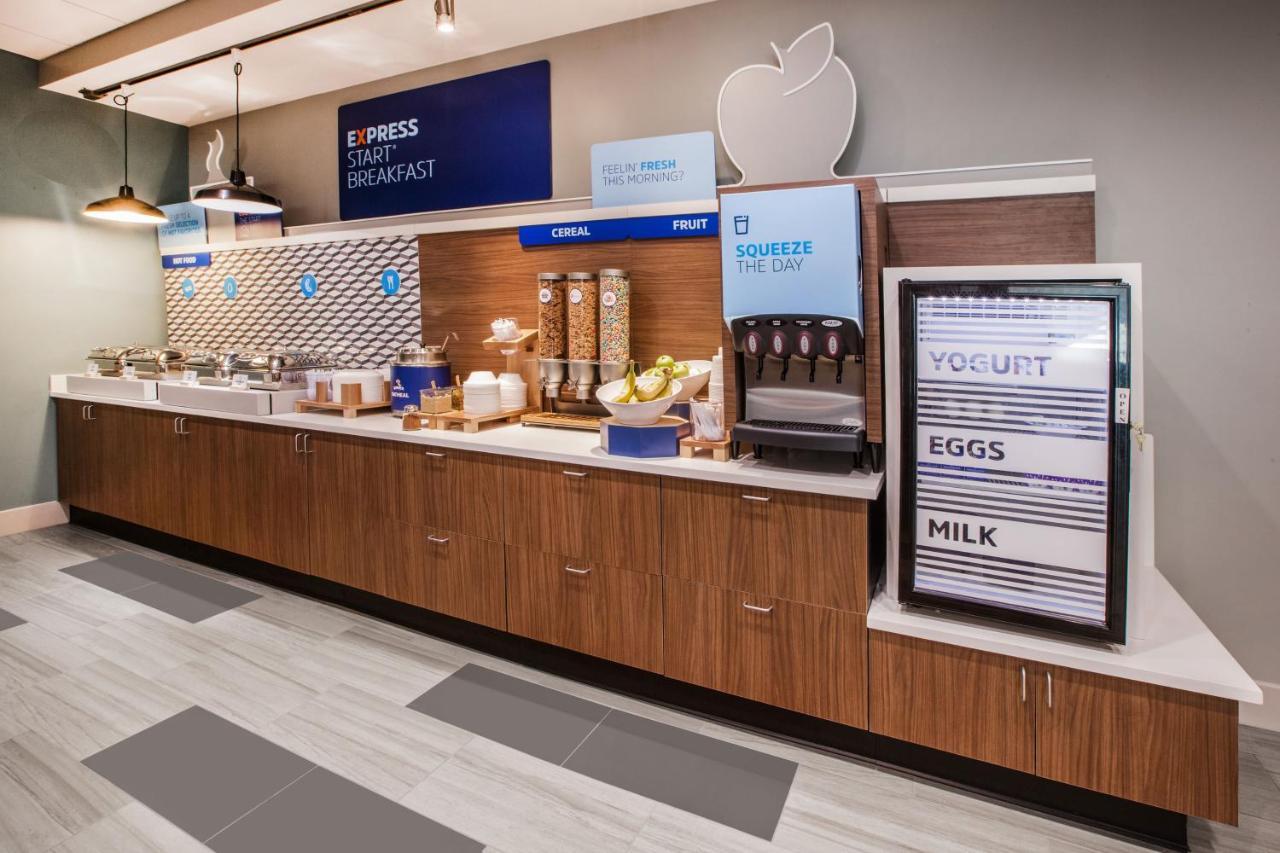 Holiday Inn Express & Suites Phoenix Glendale Dist By Ihg Εξωτερικό φωτογραφία