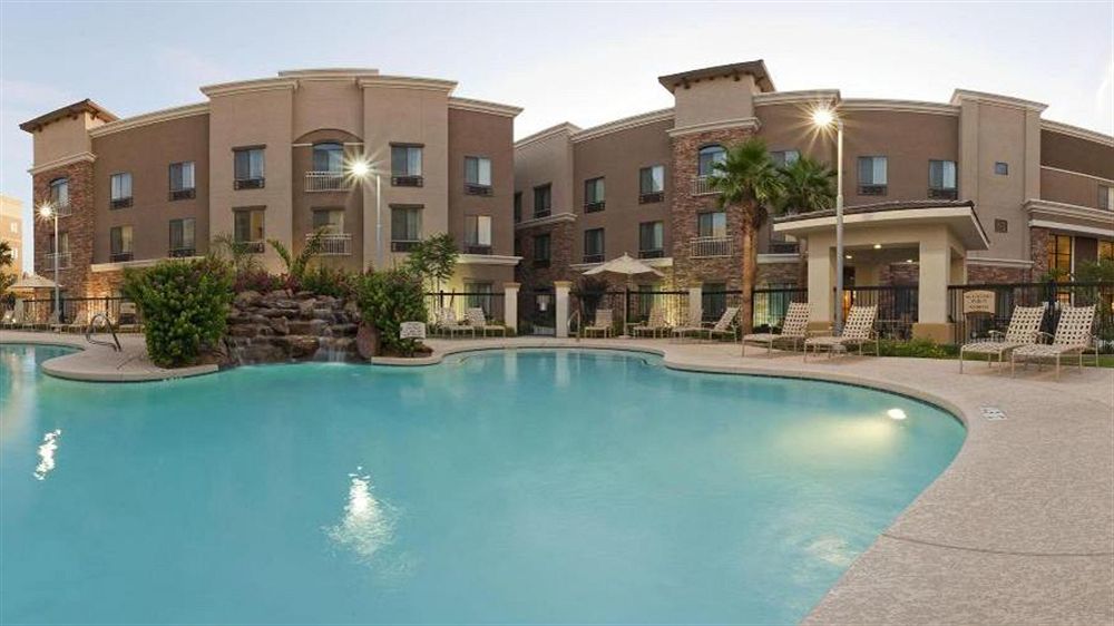 Holiday Inn Express & Suites Phoenix Glendale Dist By Ihg Εξωτερικό φωτογραφία