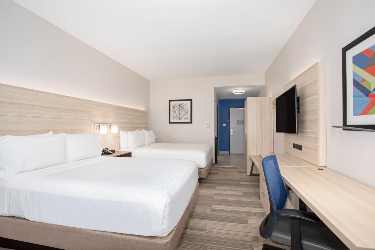 Holiday Inn Express & Suites Phoenix Glendale Dist By Ihg Εξωτερικό φωτογραφία
