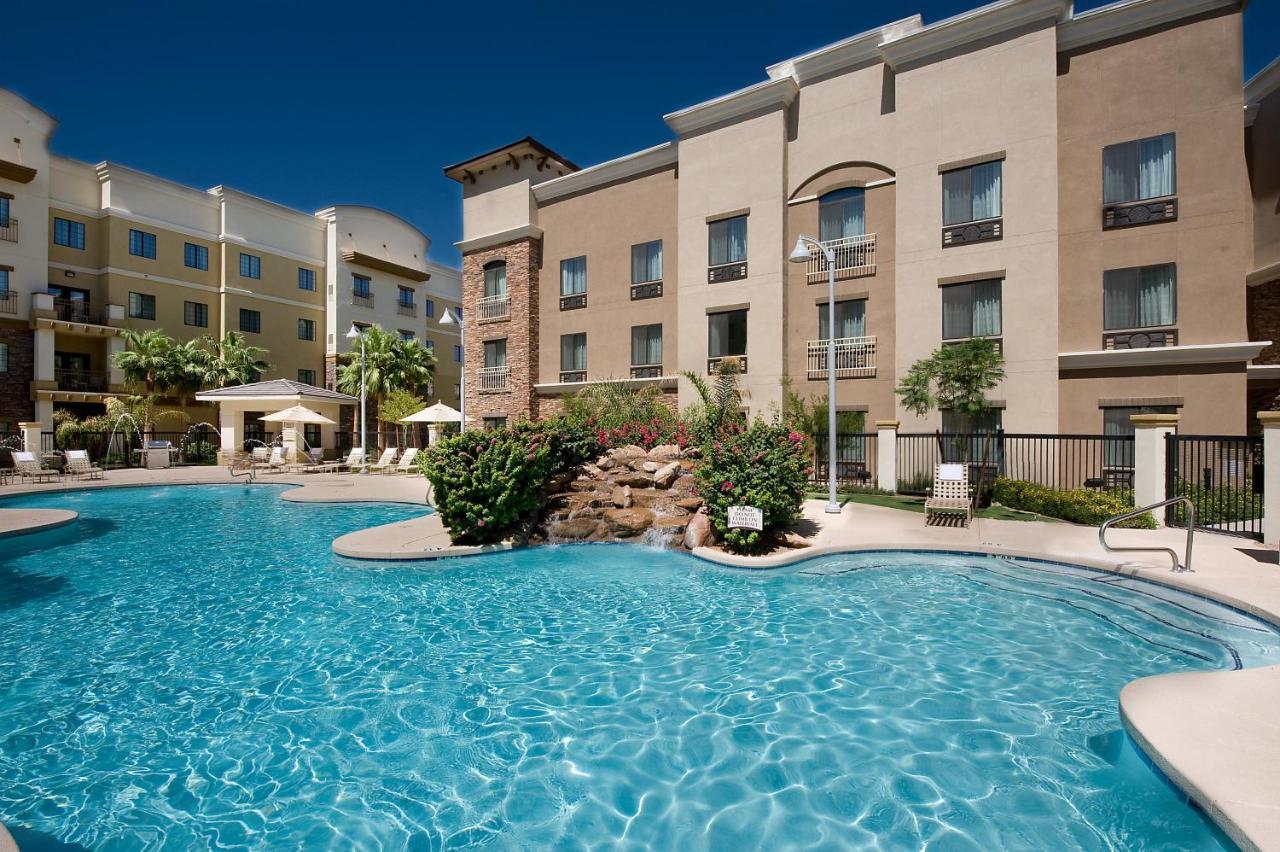 Holiday Inn Express & Suites Phoenix Glendale Dist By Ihg Εξωτερικό φωτογραφία